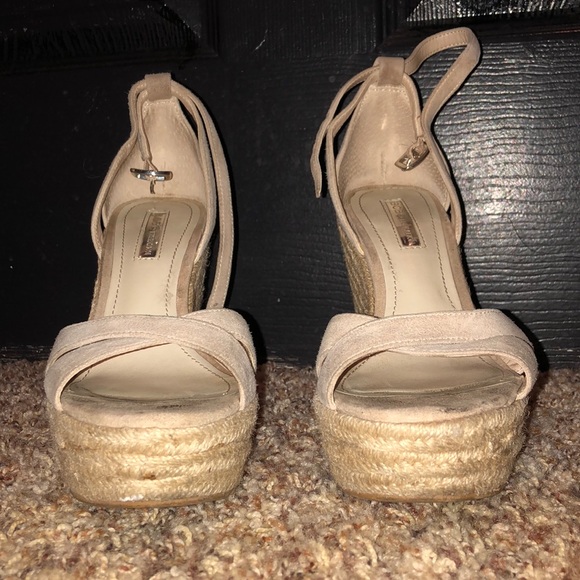 BCBG wedges - Picture 4 of 4